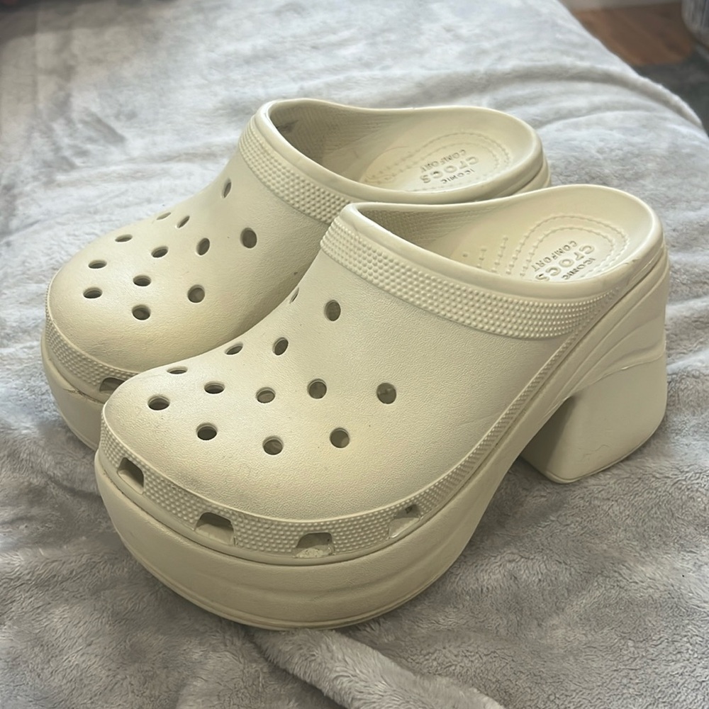 Crocs Siren Clogs